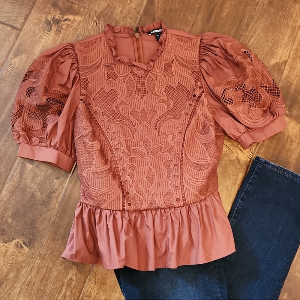Express Lace Puff Sleeve Peplum Top
